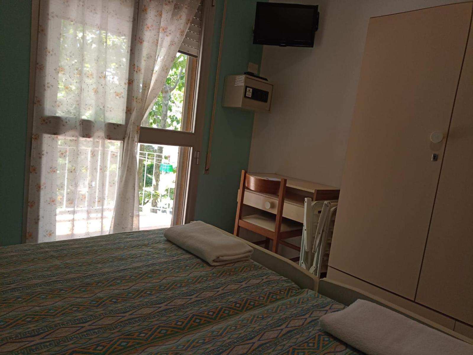 Hotel Toschi Lido di Classe Eksteriør billede